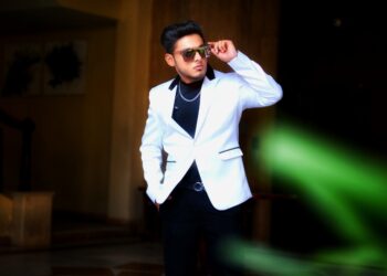 Armaan Thakur is reaching heights of success by his amazing skills of being a musician and is dropping jaws all over social media by his unique beats
